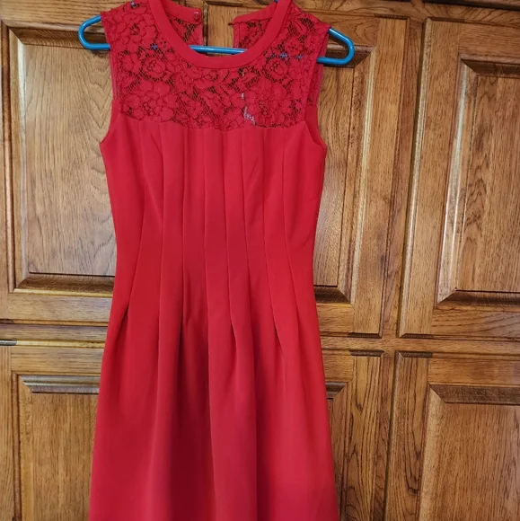 H&M Red Lace Halter Dress Size 6 - Picture 7 of 11